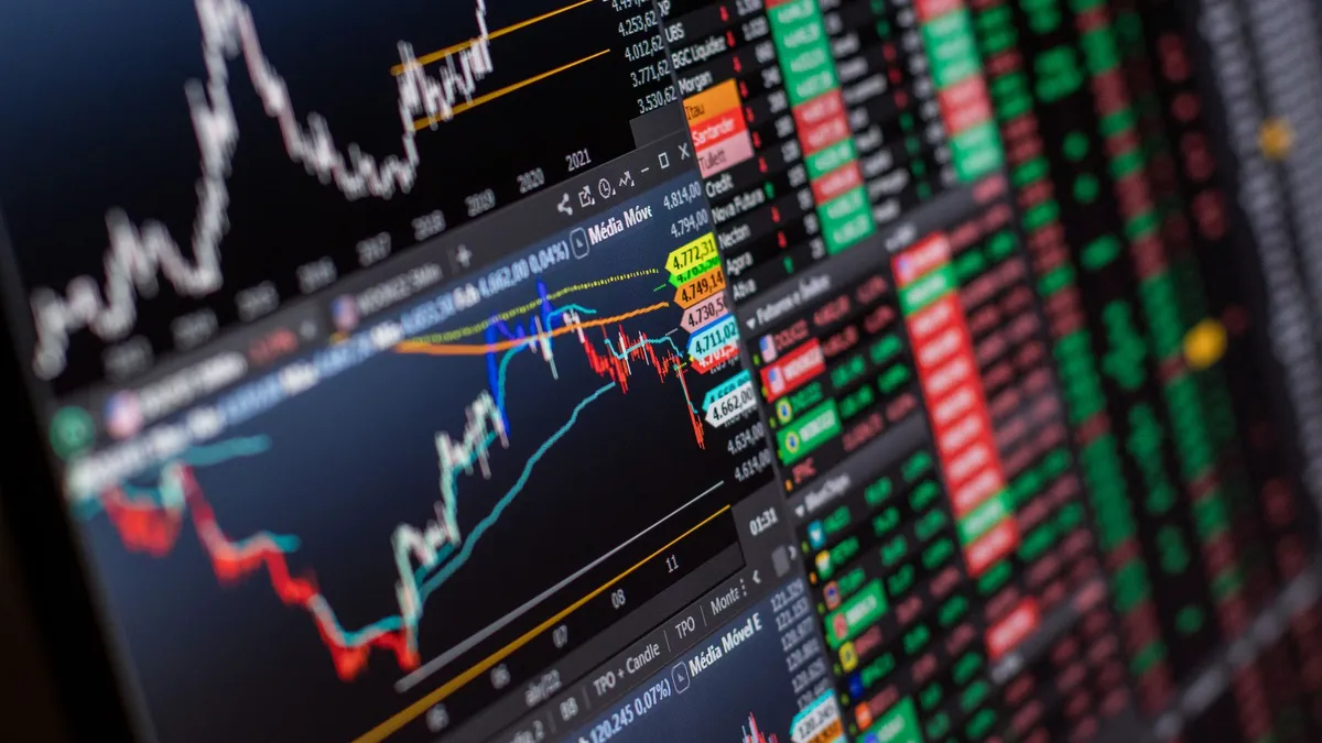 داو جونز يفقد 650 نقطة في خسائر أسبوعية للأسهم الأمريكية