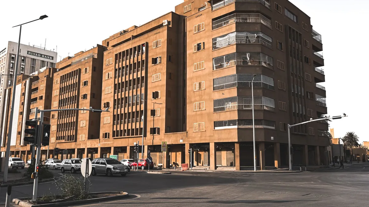 SRC تطلق ثاني إصدار للسندات المدعومة برهن عقاري بتصنيف ائتماني